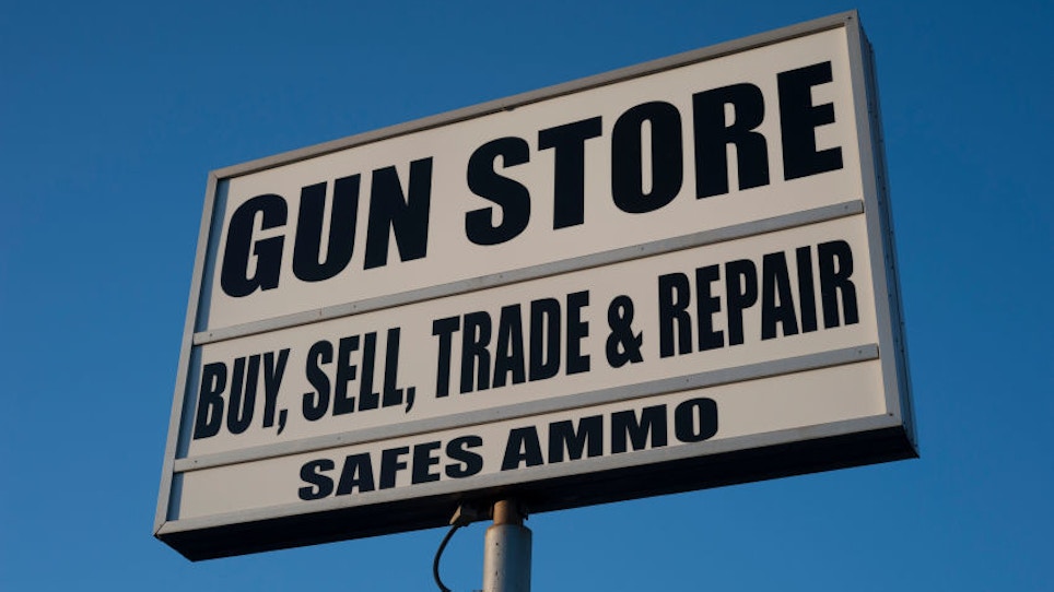 How To Be The Worst Gun Store Ever